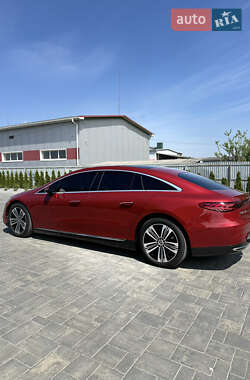 Седан Mercedes-Benz EQS 2022 в 