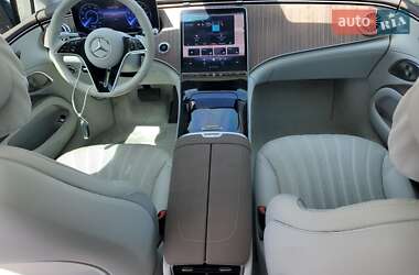 Седан Mercedes-Benz EQS 2022 в 