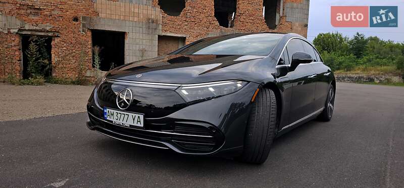 Седан Mercedes-Benz EQS 2022 в Коростене