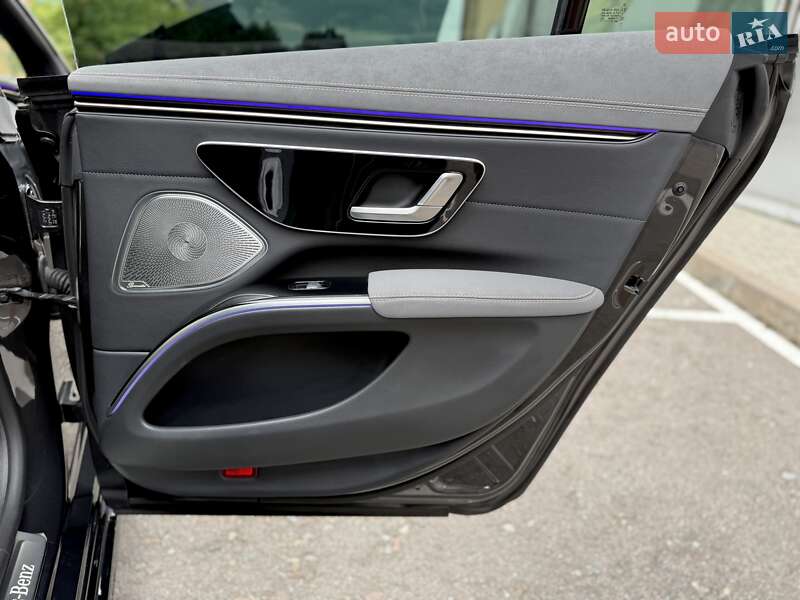 Седан Mercedes-Benz EQS 2021 в Киеве