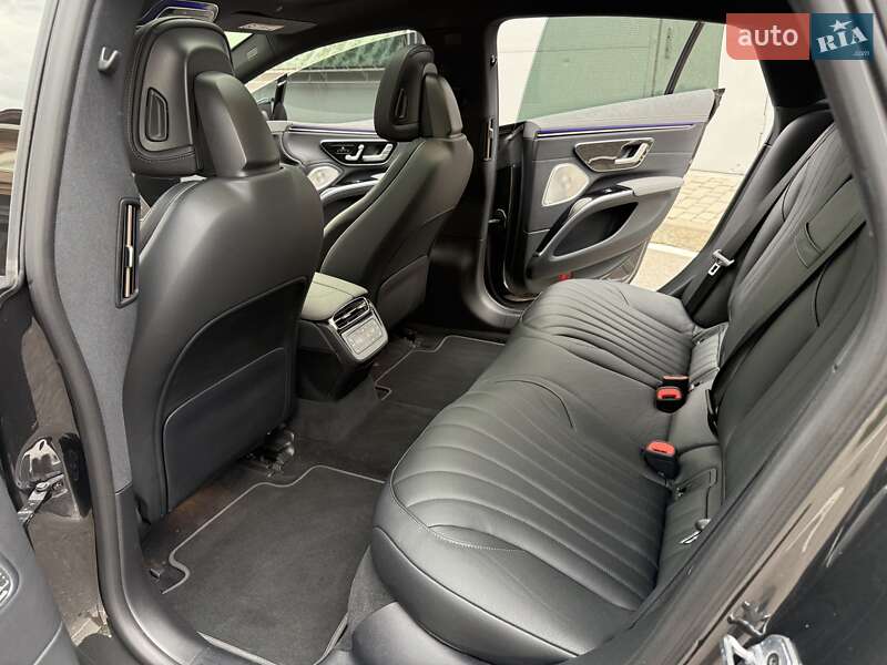 Седан Mercedes-Benz EQS 2021 в Киеве