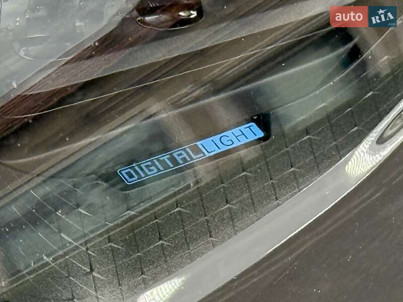 Седан Mercedes-Benz EQS 2021 в Киеве