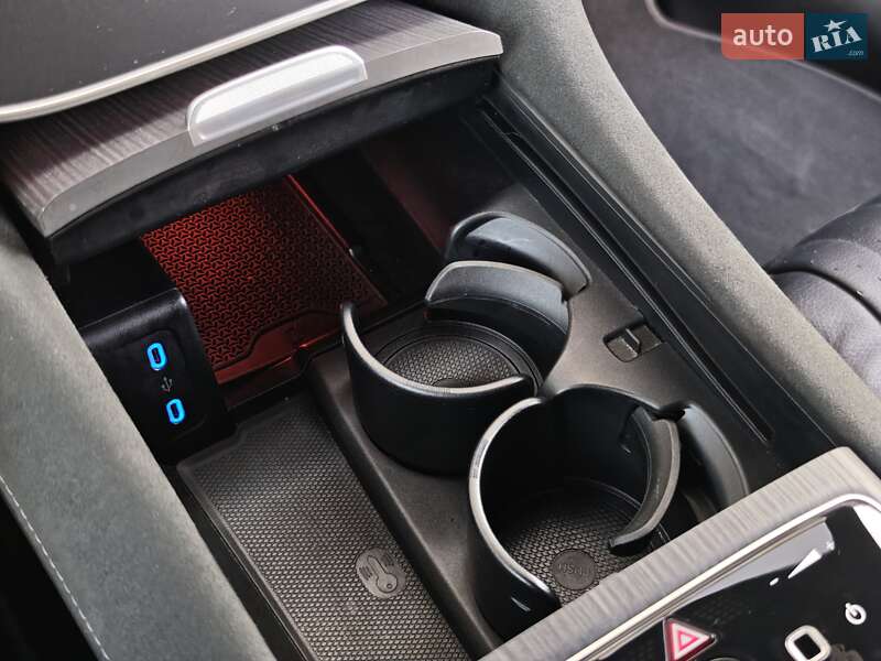 Седан Mercedes-Benz EQS 2022 в Луцке