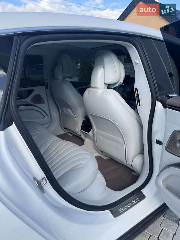 Седан Mercedes-Benz EQS 2022 в Львове