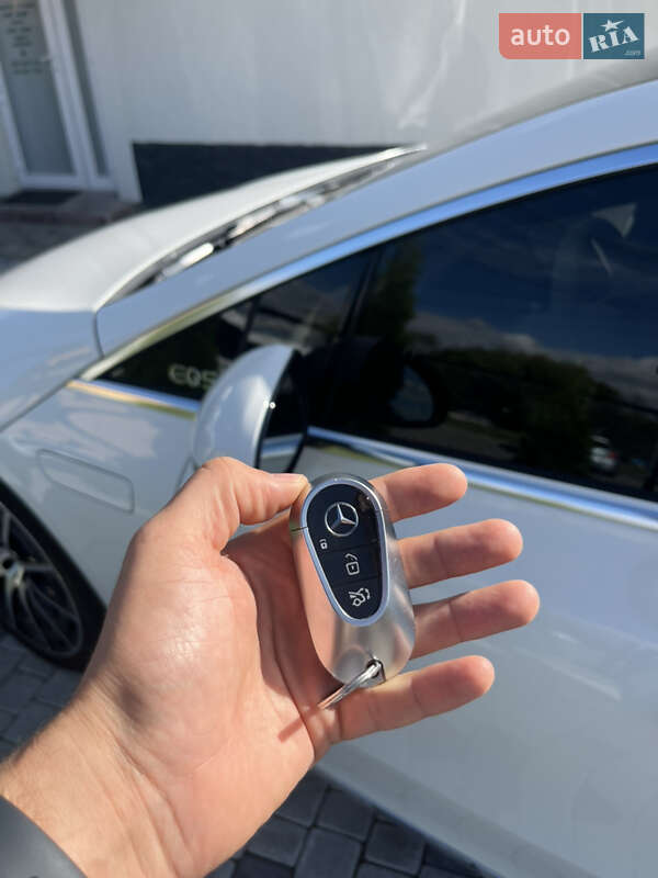 Седан Mercedes-Benz EQS 2022 в Львове