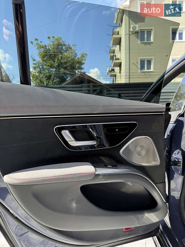Седан Mercedes-Benz EQS 2023 в Коломые