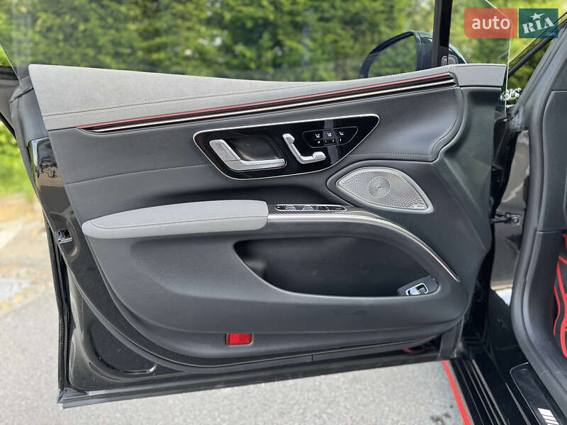 Седан Mercedes-Benz EQS 2022 в Киеве