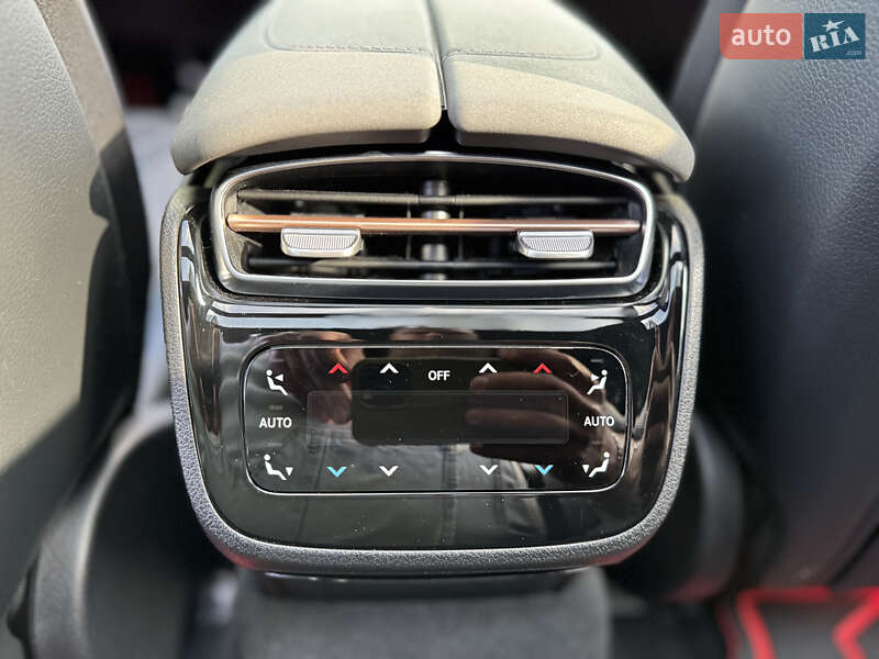 Седан Mercedes-Benz EQS 2022 в Киеве