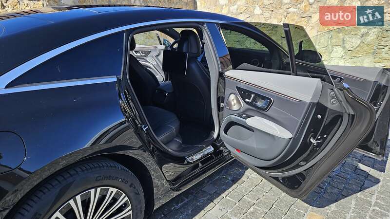 Седан Mercedes-Benz EQS 2022 в Рівному