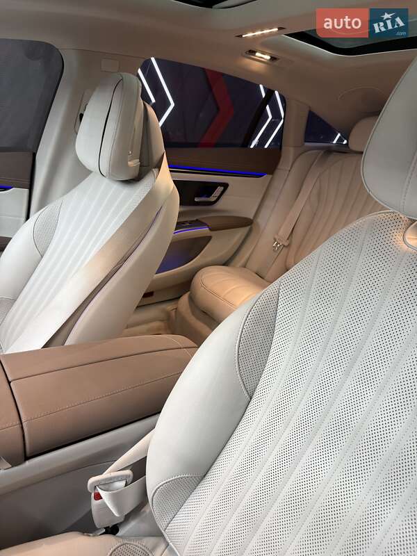 Седан Mercedes-Benz EQS 2022 в Вінниці