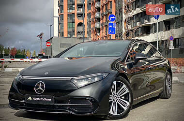 Седан Mercedes-Benz EQS 2022 в 