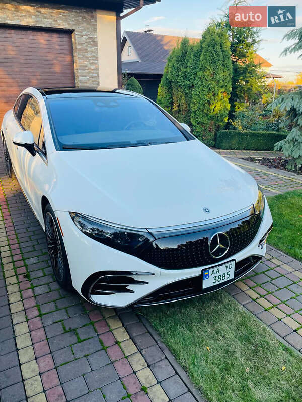 Седан Mercedes-Benz EQS 2022 в Києві