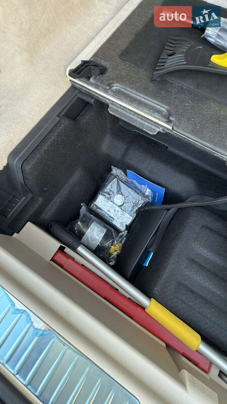 Седан Mercedes-Benz EQS 2023 в Ужгороде