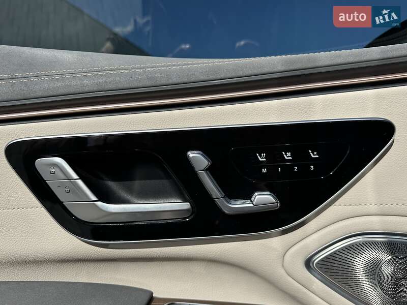 Седан Mercedes-Benz EQS 2022 в Луцке