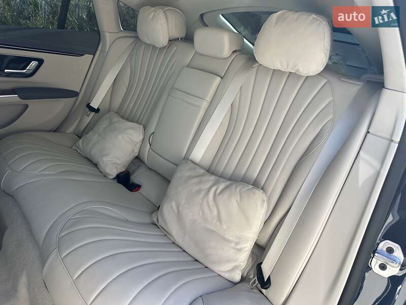 Седан Mercedes-Benz EQS 2022 в Луцке