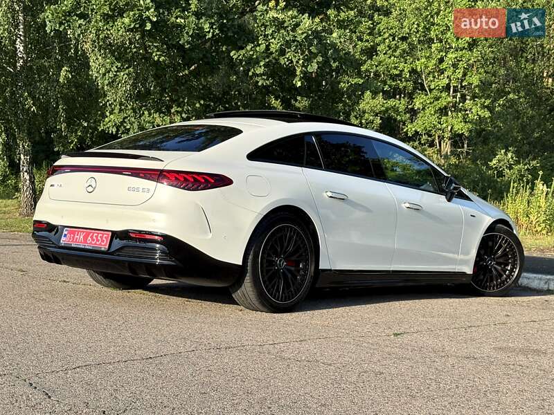 Седан Mercedes-Benz EQS 2023 в Киеве