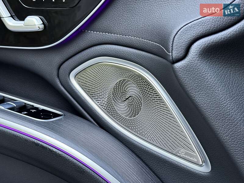 Седан Mercedes-Benz EQS 2023 в Киеве