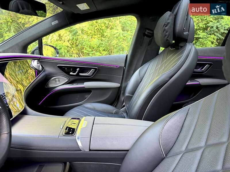 Седан Mercedes-Benz EQS 2023 в Киеве