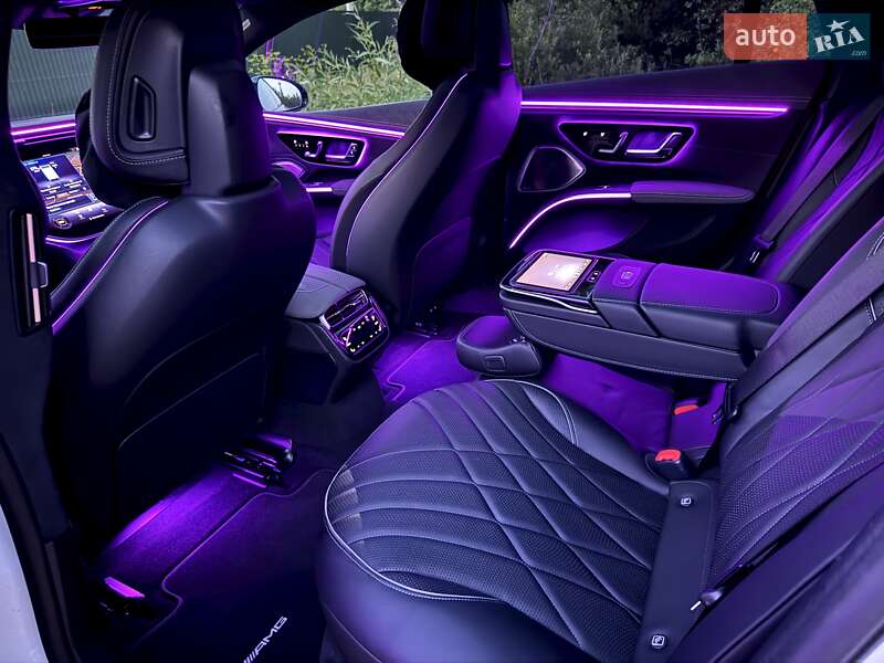 Седан Mercedes-Benz EQS 2023 в Киеве