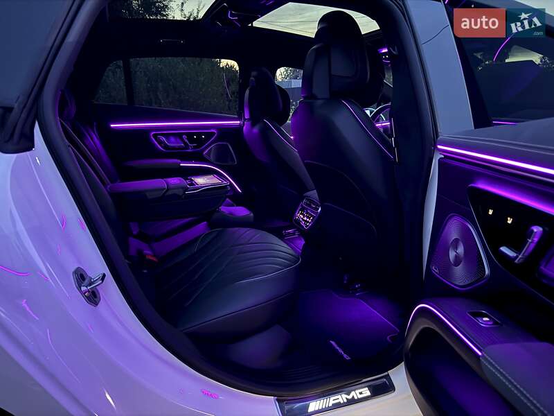 Седан Mercedes-Benz EQS 2023 в Киеве