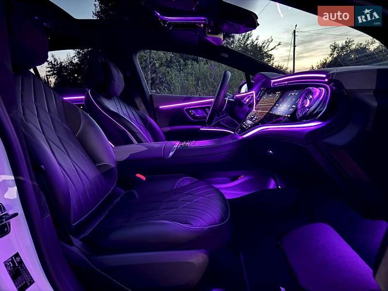 Седан Mercedes-Benz EQS 2023 в Киеве