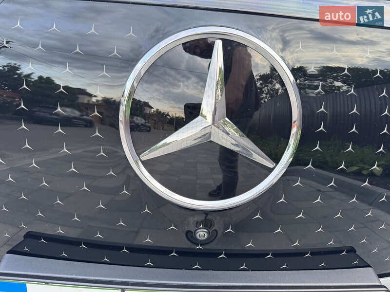 Седан Mercedes-Benz EQS 2023 в Ровно