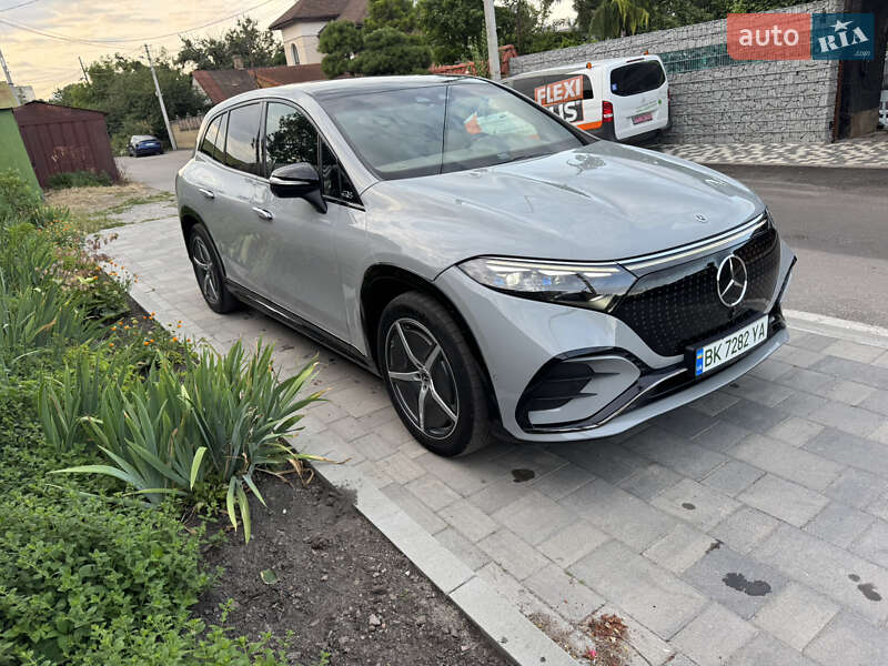 Седан Mercedes-Benz EQS 2023 в Ровно