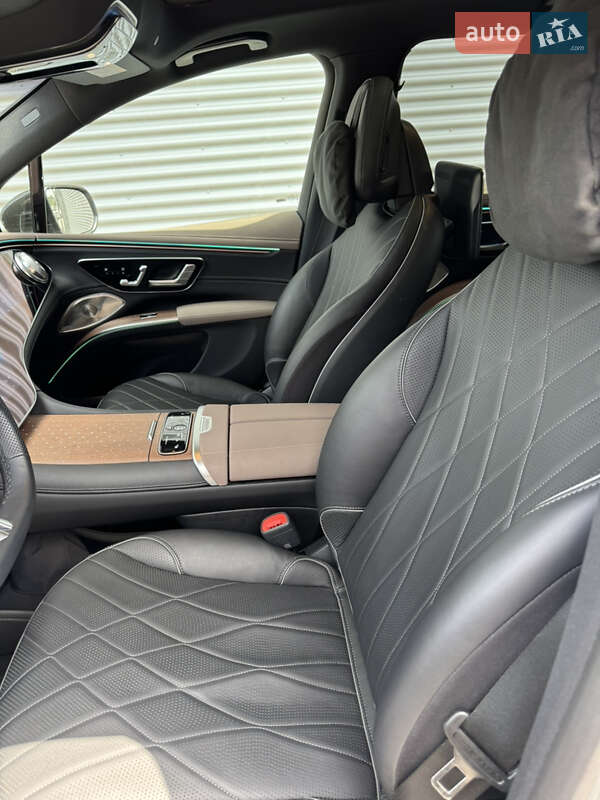 Седан Mercedes-Benz EQS 2023 в Ровно