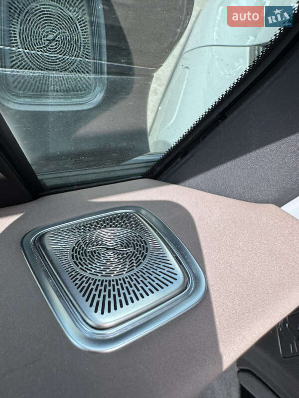 Седан Mercedes-Benz EQS 2023 в Ровно