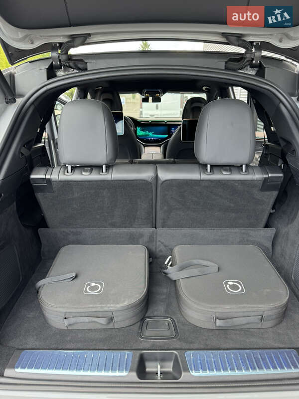 Седан Mercedes-Benz EQS 2023 в Ровно