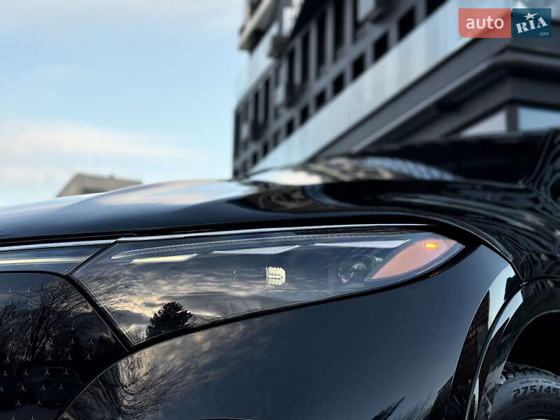 Седан Mercedes-Benz EQS 2023 в Львові
