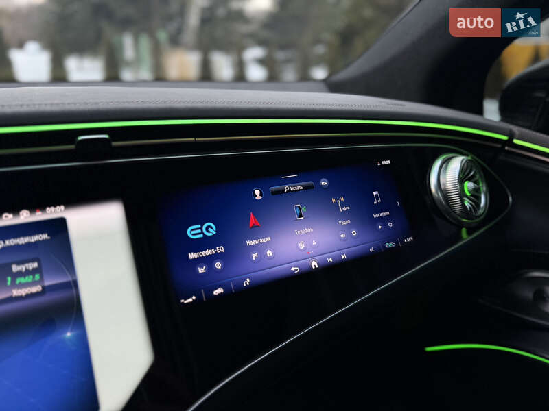 Седан Mercedes-Benz EQS 2023 в Львові