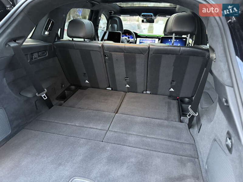 Седан Mercedes-Benz EQS 2023 в Львові