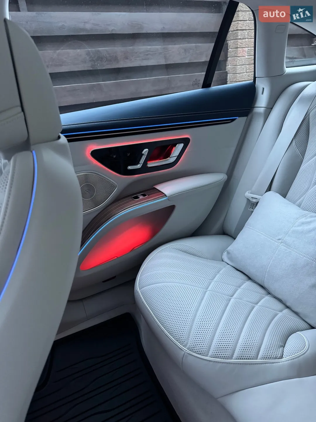 Mercedes-Benz EQS 2023 VIN W1KCG4EB4PA030784 фото оголошення 32 з 125