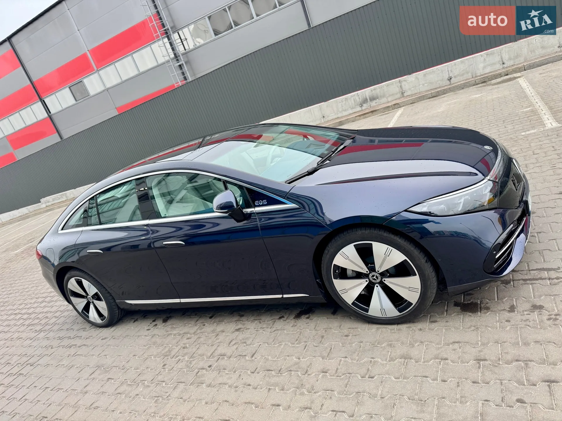 Mercedes-Benz EQS 2023 VIN W1KCG4EB4PA030784 фото оголошення 13 з 125