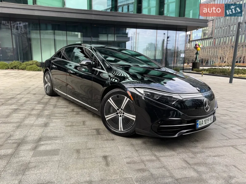 Mercedes-Benz EQS