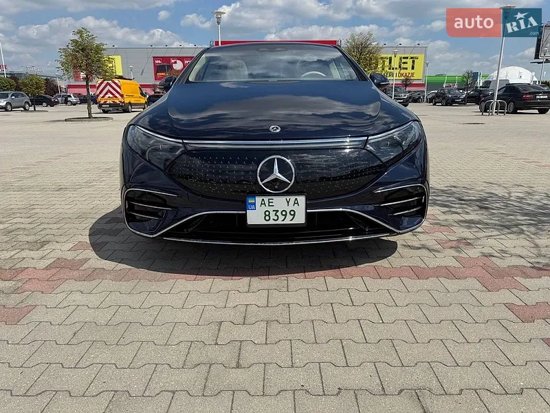 Mercedes-Benz EQS