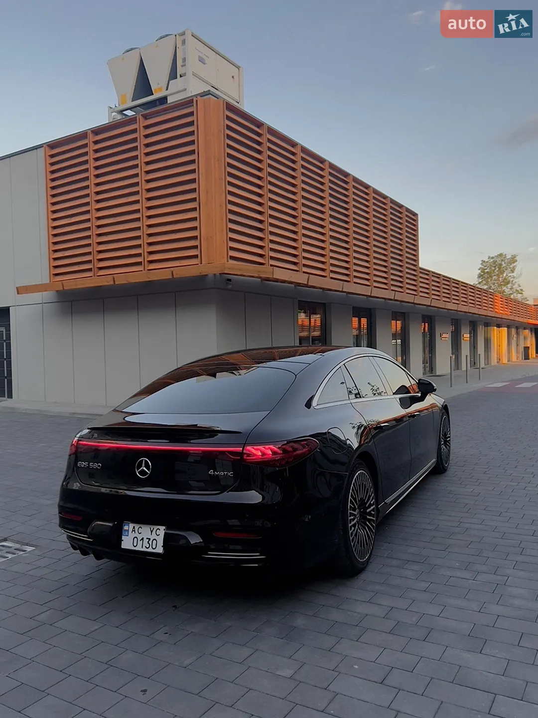 2021 Mercedes-Benz EQS - мініатюра 7