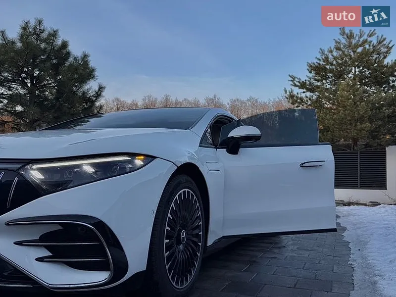 Mercedes-Benz EQS