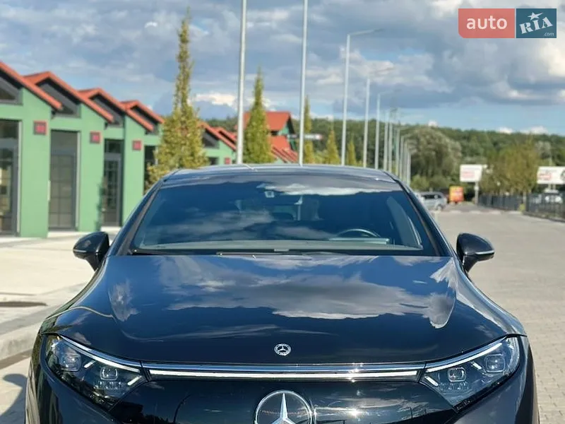 Mercedes-Benz EQS