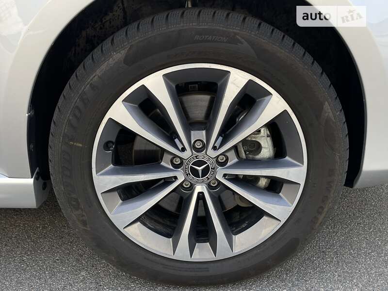 Минивэн Mercedes-Benz EQV 2022 в Киеве