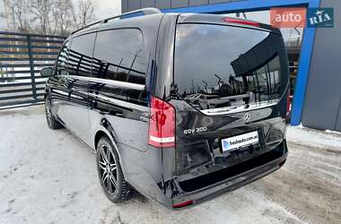 Мінівен Mercedes-Benz EQV 2022 в Рівному