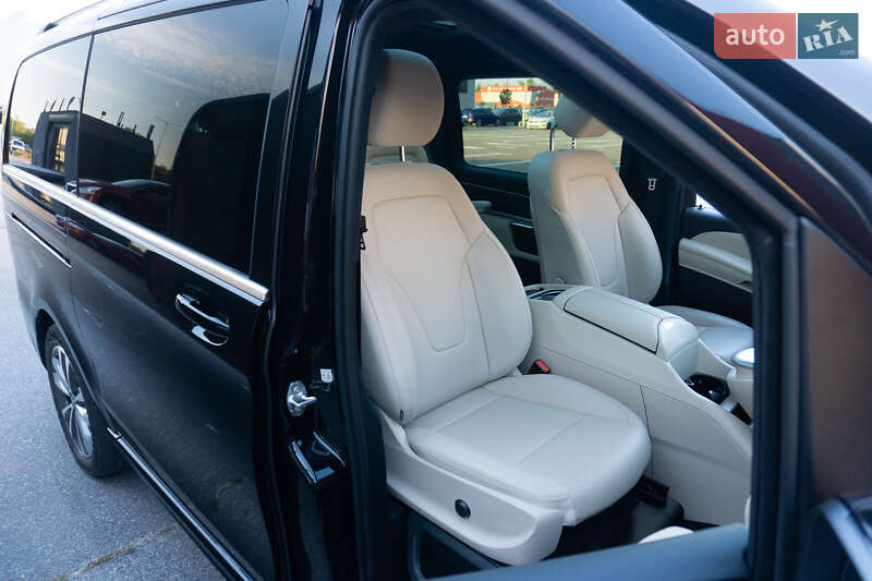 Мінівен Mercedes-Benz EQV 2021 в Києві