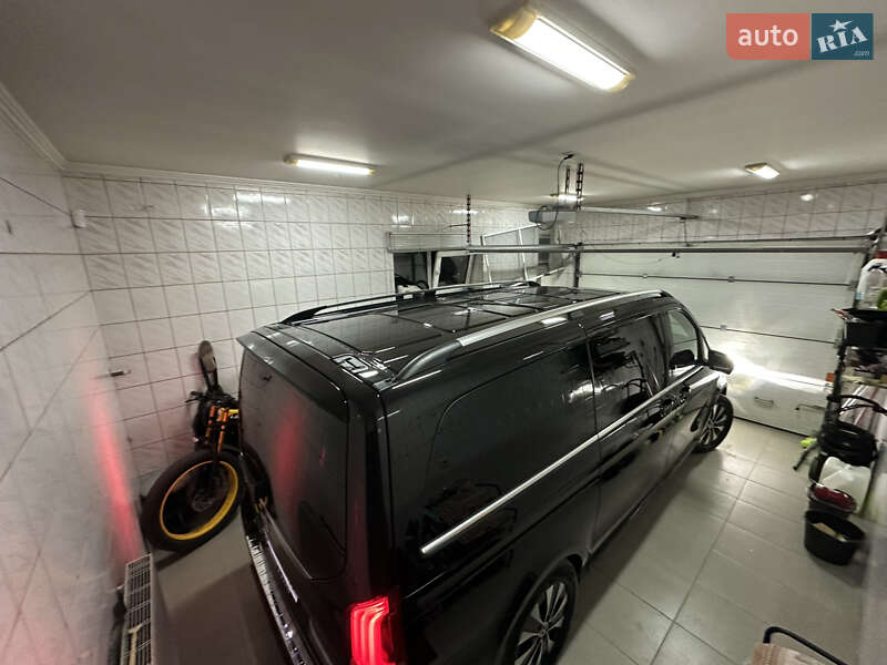 Минивэн Mercedes-Benz EQV 2021 в Ровно