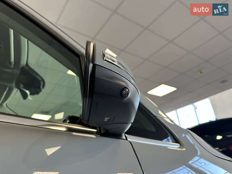 Минивэн Mercedes-Benz EQV 2025 в Киеве