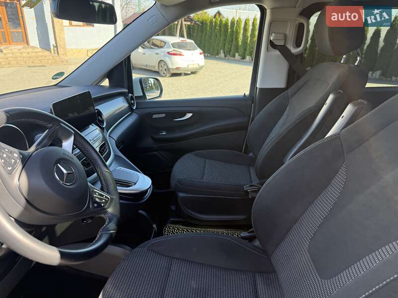 Минивэн Mercedes-Benz EQV 2023 в Косове фото 5 Минивэн Mercedes-Benz EQV 2023 в Косове