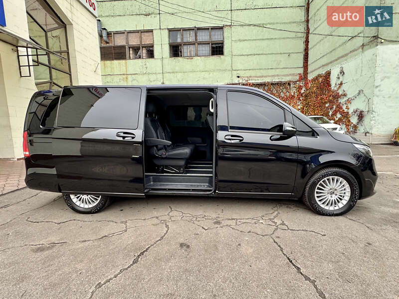 Минивэн Mercedes-Benz EQV 2023 в Киеве фото 49 Минивэн Mercedes-Benz EQV 2023 в Киеве