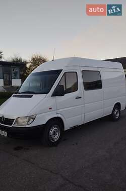 Мікроавтобус Mercedes-Benz eSprinter 2026 в  фото 3 Мікроавтобус Mercedes-Benz eSprinter 2026 в