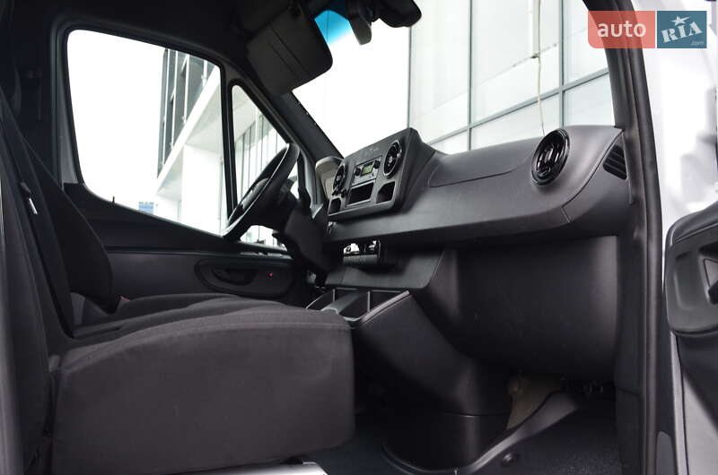 Грузовой фургон Mercedes-Benz eSprinter 2022 в Львове
