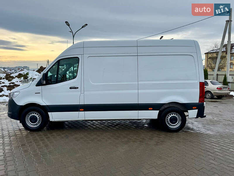 Грузовой фургон Mercedes-Benz eSprinter 2023 в Дрогобыче